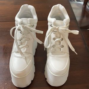 Hot topic white platforms womens size 6